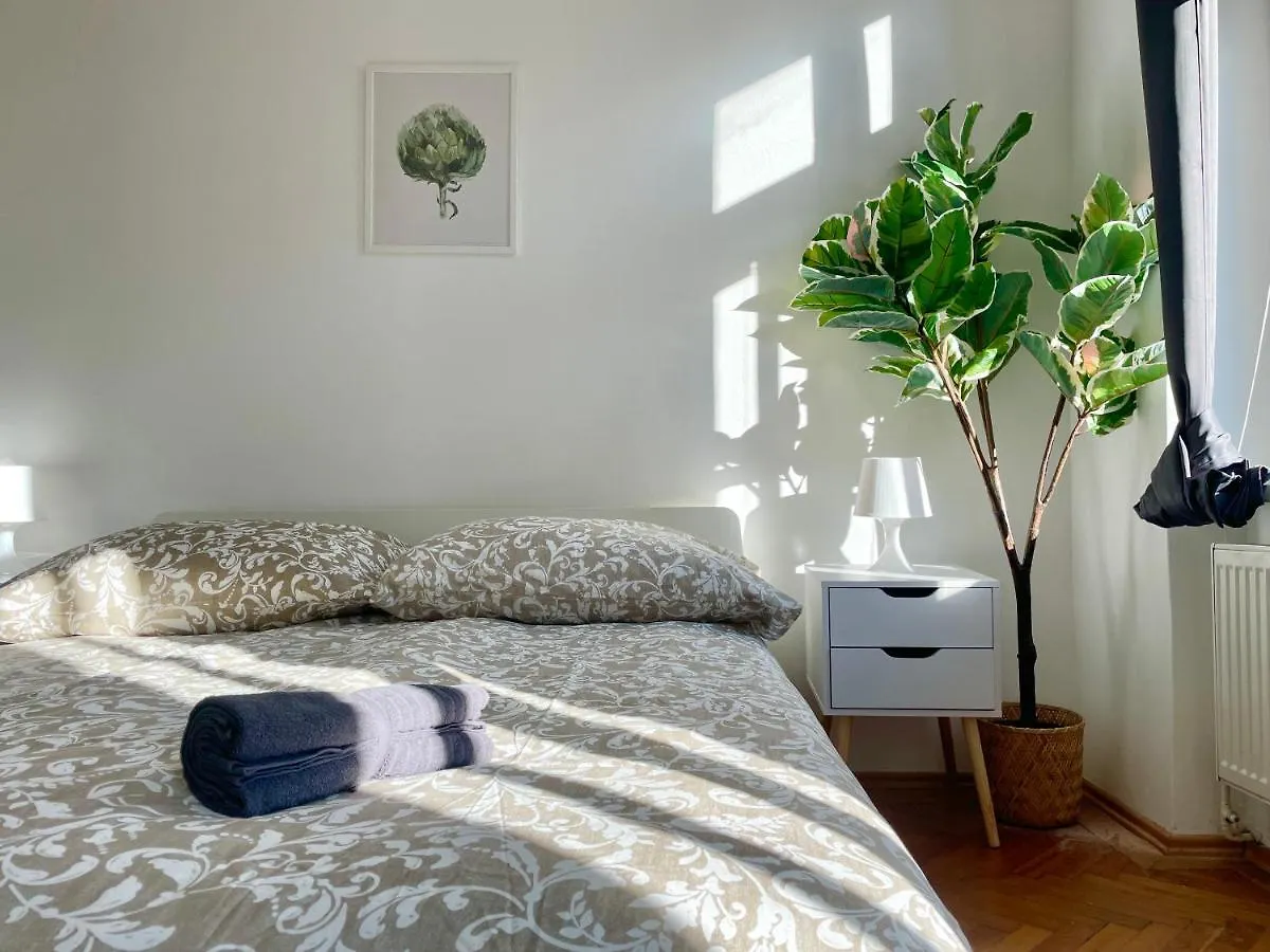 Sunny & Calm 45 M2 Apartment Viyana Avusturya
